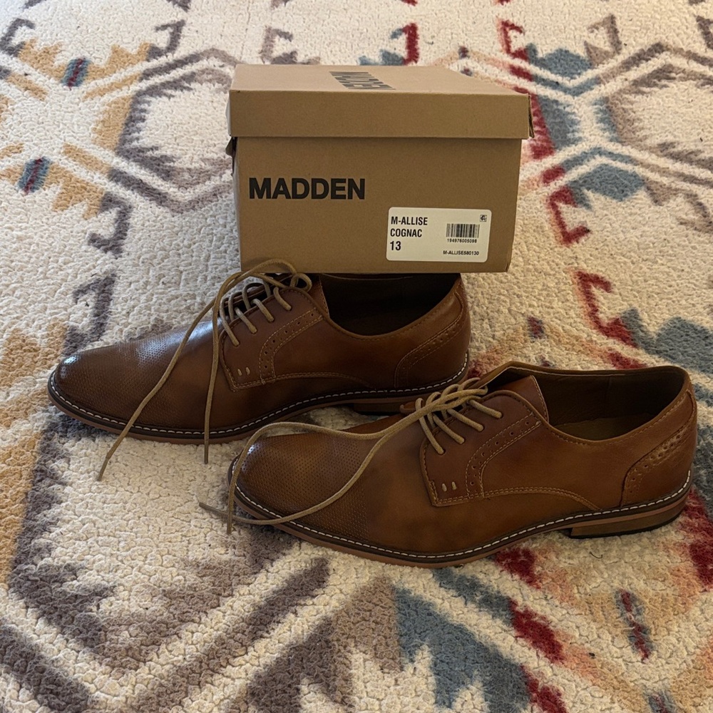 Steve Madden Brown Leather Oxfords